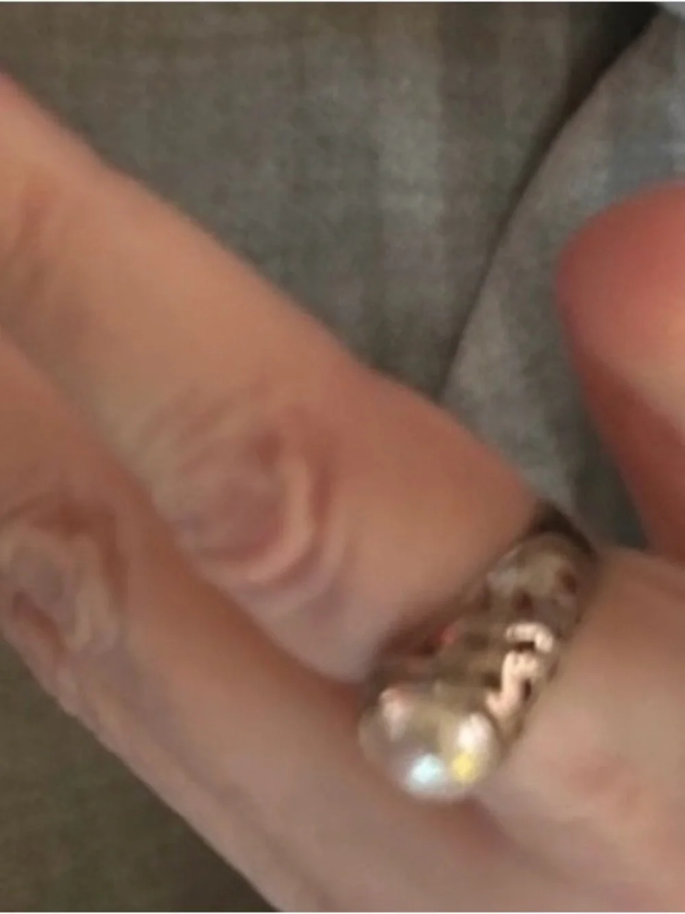 Macys Size 8 Sterling Silver Elegant Pearl Ring
